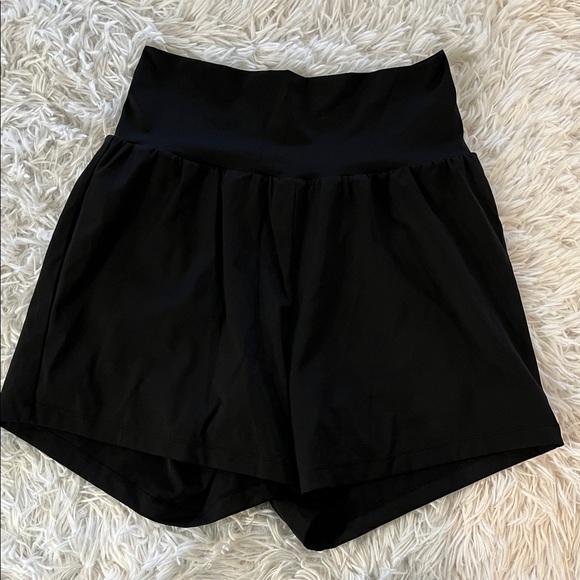 Halara Softlyzero Airy Size Medium nwt - Picture 1 of 5